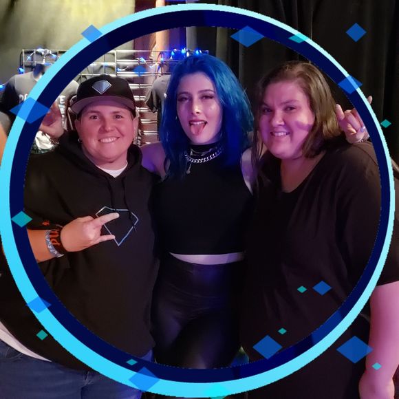 Meet your Posher, Kat - Picture 1 of 1